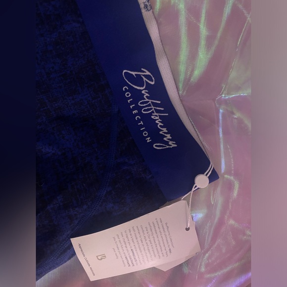 Rain Fall Blue Hustle Print Logo shorts ๐ Buffbunny ๐ Large โก๏ธ NWT, SOLD OUT - Picture 7 of 7